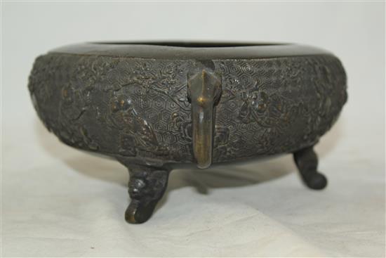 Japanese bronze koro, 19th century(-)